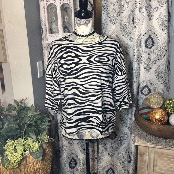 Grayson Threads zebra striped crop top - Picture 1 of 9